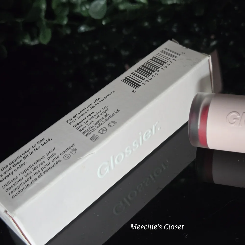 GLOSSIER. G SUIT SOFT TOUCH MATTE LIQUID LIP CRÈME 0.20 fl.oz./6 mL  Flip NIB